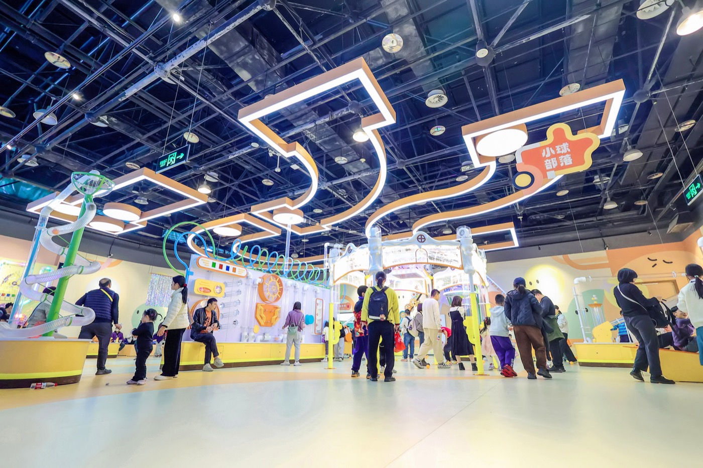 Visitor activity area in the Xiamen Science and Technology Museum children zones Visitor activity area in the Xiamen Science and Technology Museum children zones